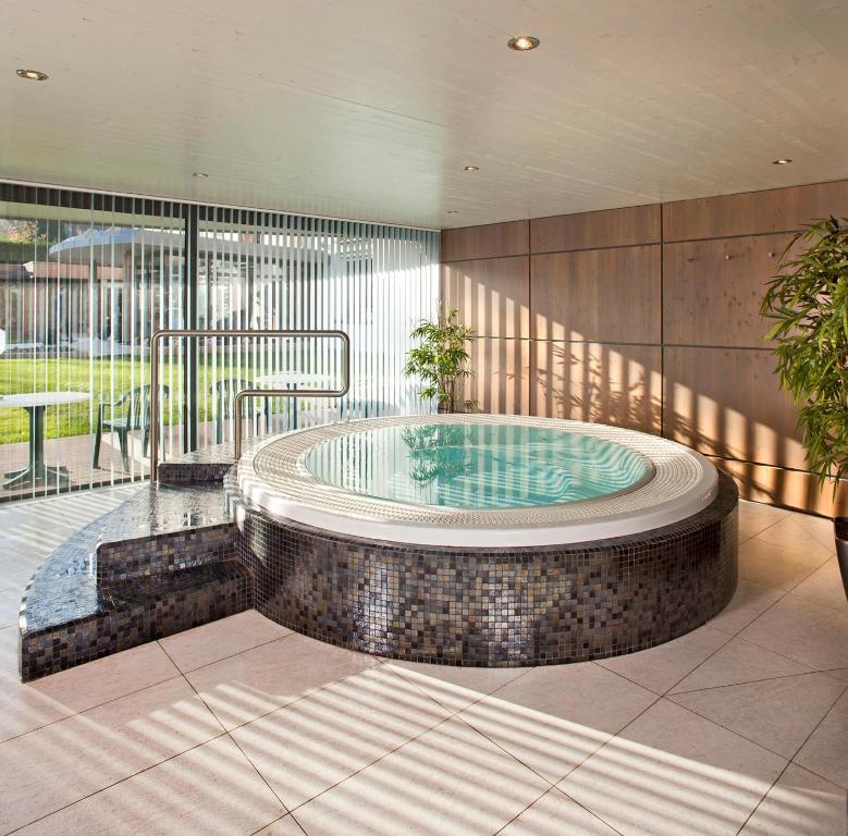 Logis Hotel Restaurant Muller นีเดอร์บรอนน์-เลส์-แบ็งส์ ภายนอก รูปภาพ