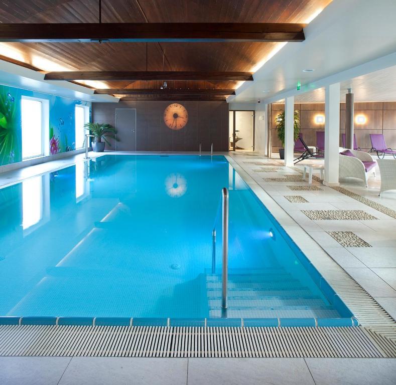 Logis Hotel Restaurant Muller นีเดอร์บรอนน์-เลส์-แบ็งส์ ภายนอก รูปภาพ