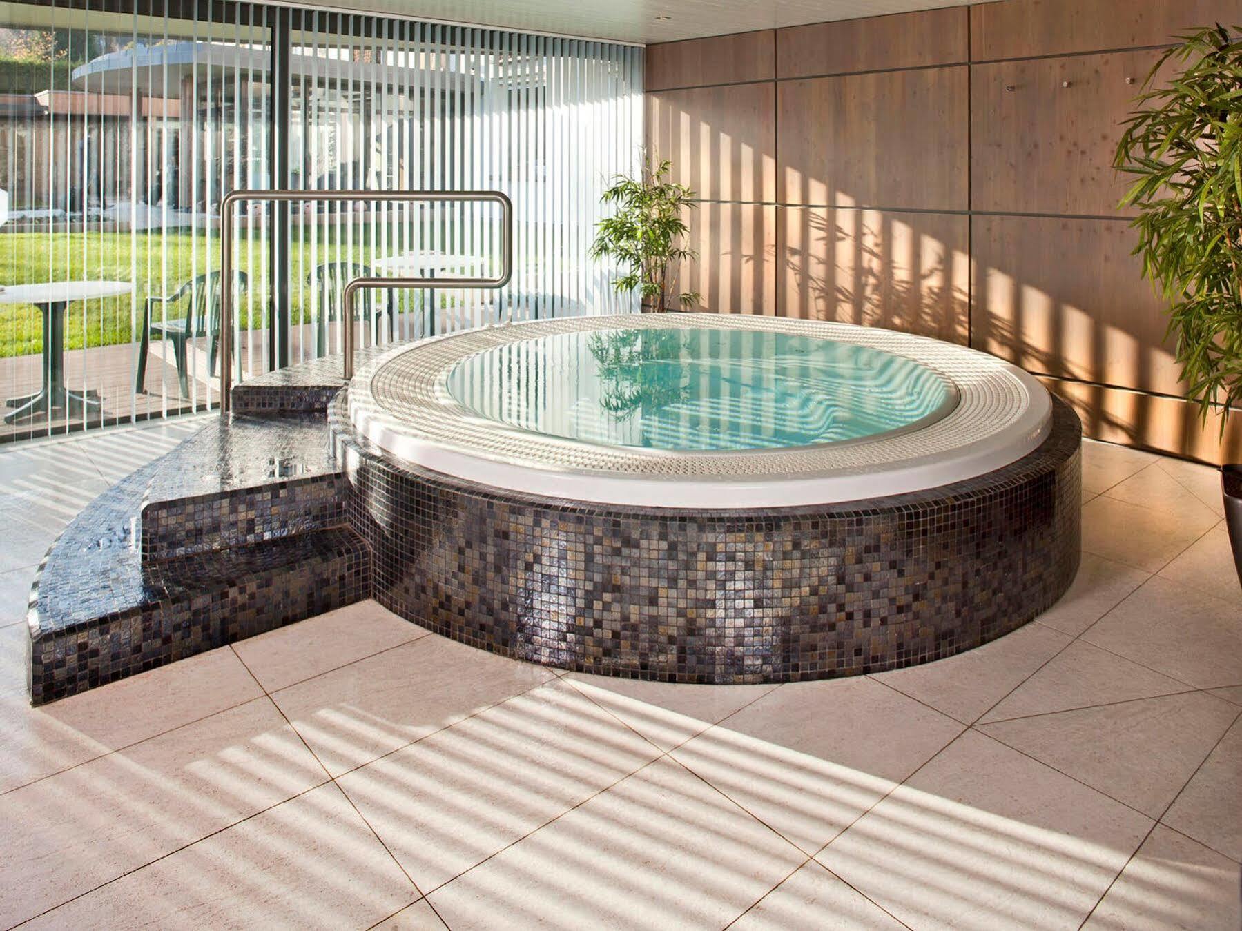 Logis Hotel Restaurant Muller นีเดอร์บรอนน์-เลส์-แบ็งส์ ภายนอก รูปภาพ